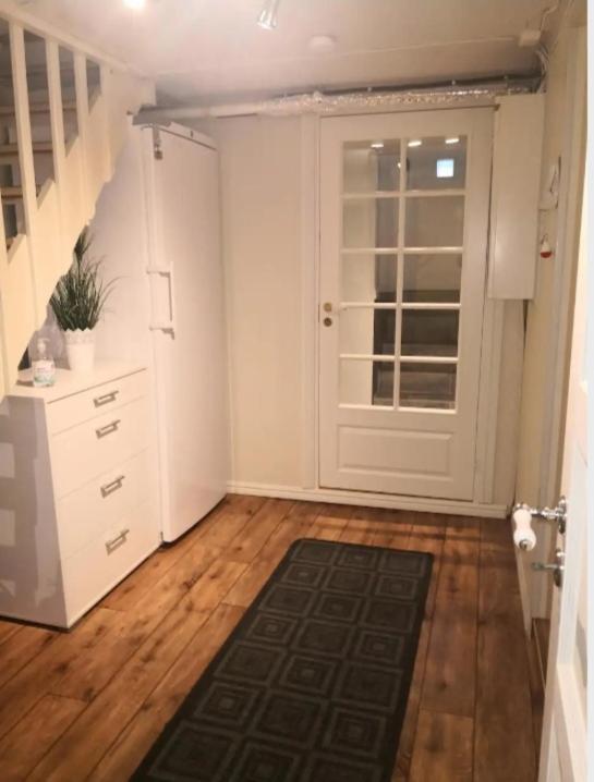 Sentral Studioleilighet Ved Stranden Og Hvalsenter Nb Ma Vaskes Etter Endt Leie Eller Betale Rengjoringshjelpen 500 Kr Анденес Экстерьер фото